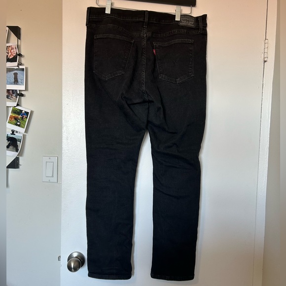 ❌ SOLD ❌ Levi's 314 Straight Leg Jeans - Picture 3 of 4